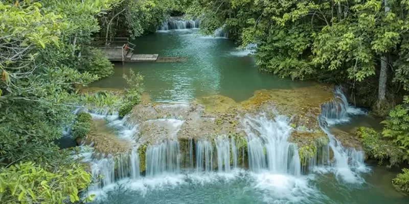 Ceita Corê, Bonito MS: waterfalls and a zipline on a hill farm