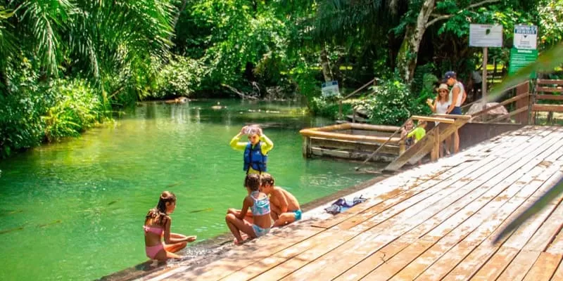 Estrela do Formoso, Bonito MS: bote, boia cross e banho no mesmo rio