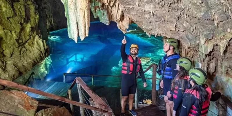Gruta do Mimoso, Bonito MS: the cave where you get into the water