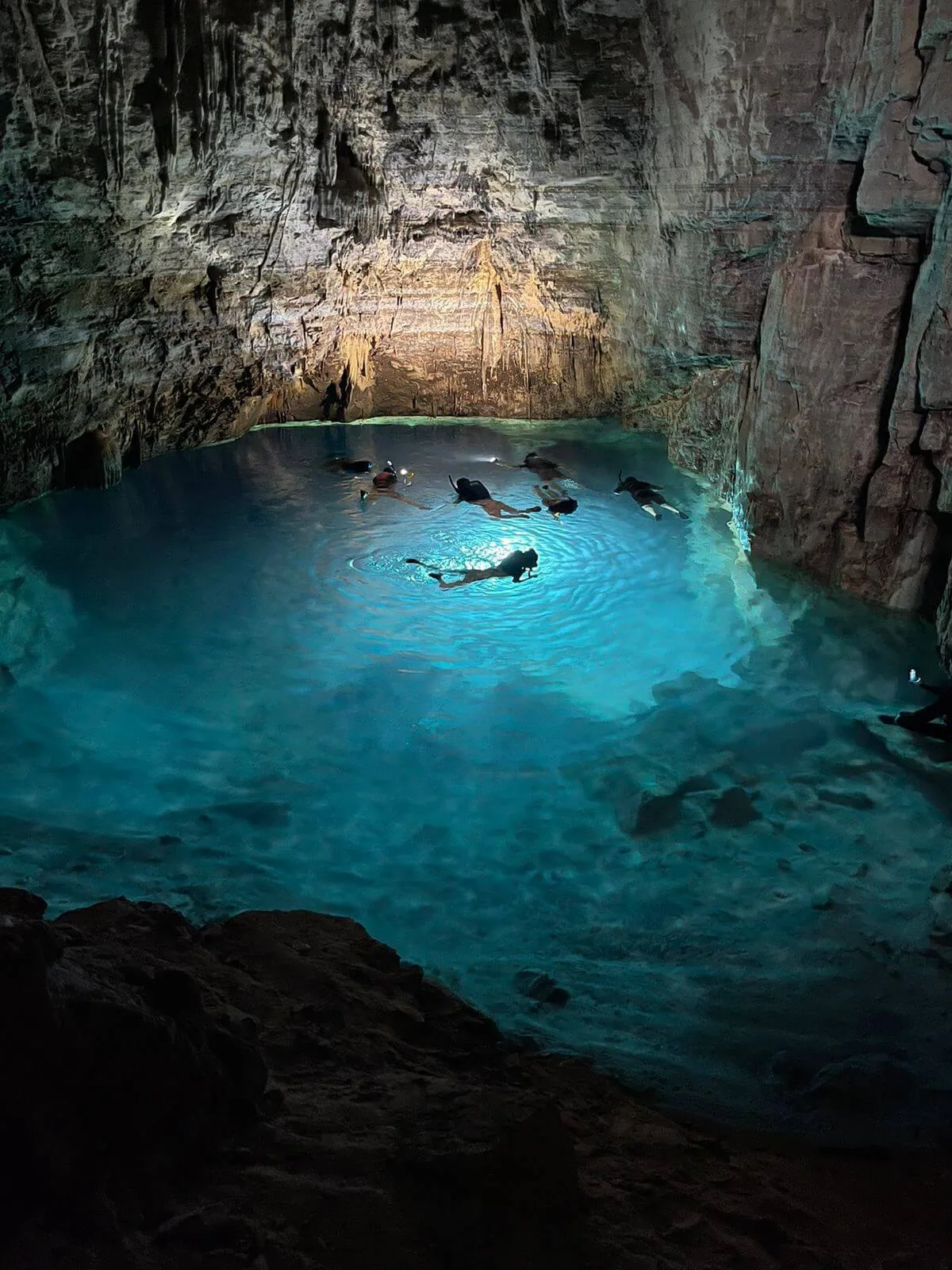 Gruta do Mimoso, Bonito MS: the cave where you get into the water