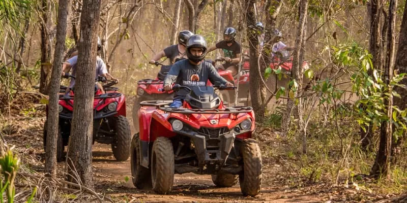 Quad biking the Serra Trail, Bonito MS: relief, forest and a viewpoint