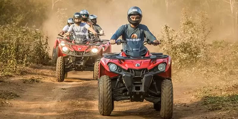 Quad biking the Serra Trail, Bonito MS: relief, forest and a viewpoint