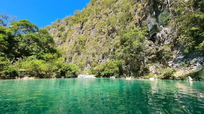Serra da Bodoquena, MS: the rock that explains all the water in Bonito