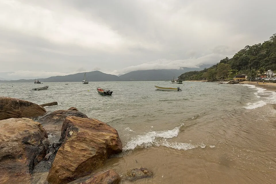 The far north, towards Picinguaba, Ubatuba, litoral norte de Sao Paulo