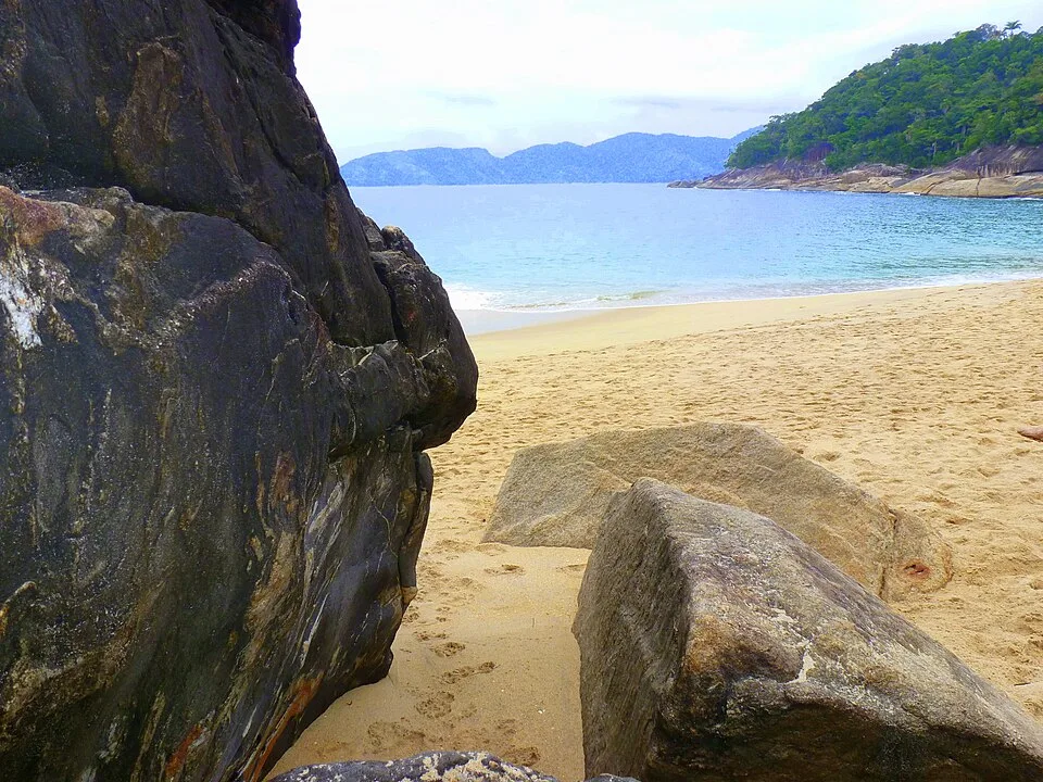 Praia da Sununga, southern coast of Ubatuba, São Paulo state